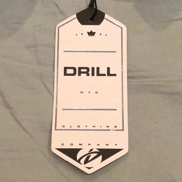 Drill Clothing Company 🐝 Button Up TShirt - Picture 4 of 5